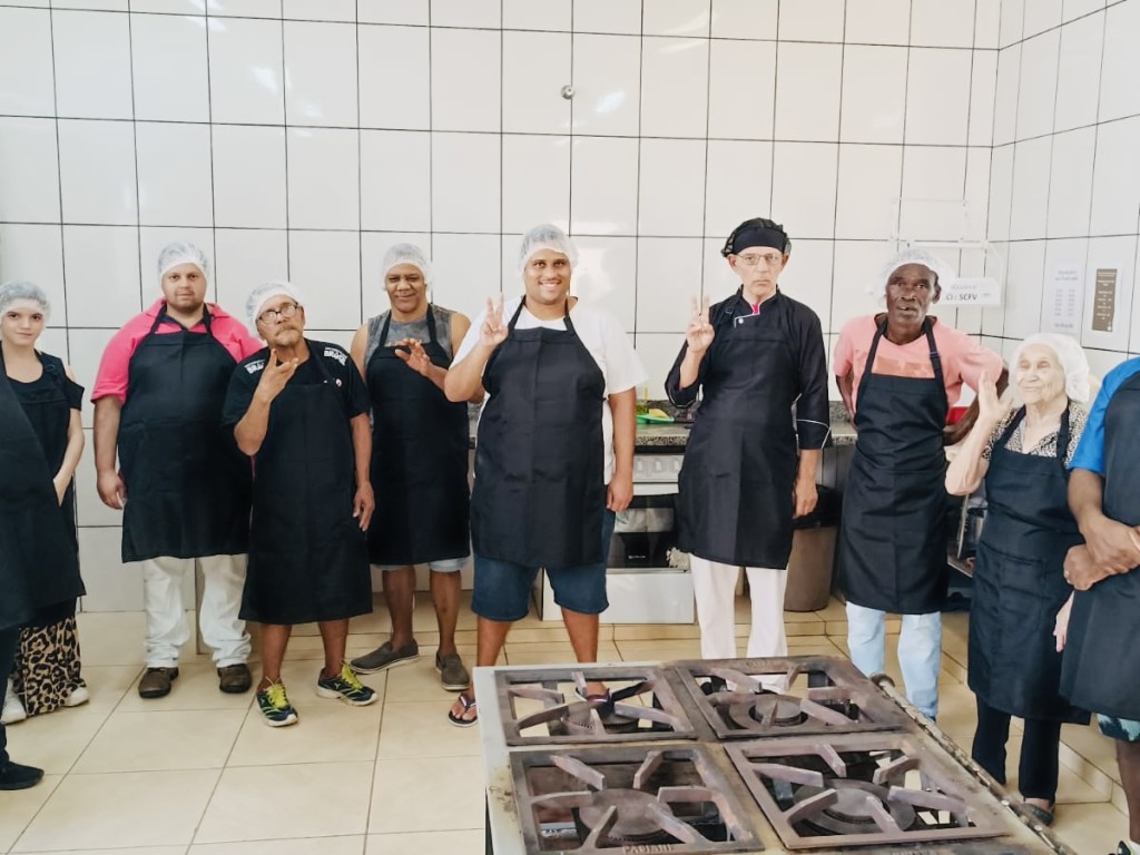 OFICINA DE CULINÁRIA TERAPÊUTICA NA FEJI